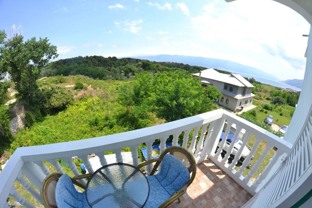 Apartmani Jenny I Tania Lopar Ngoại thất bức ảnh