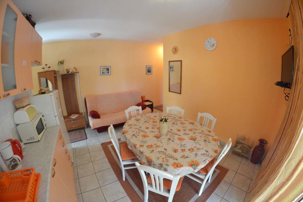 Apartmani Jenny I Tania Lopar Ngoại thất bức ảnh