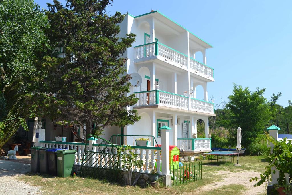 Apartmani Jenny I Tania Lopar Ngoại thất bức ảnh