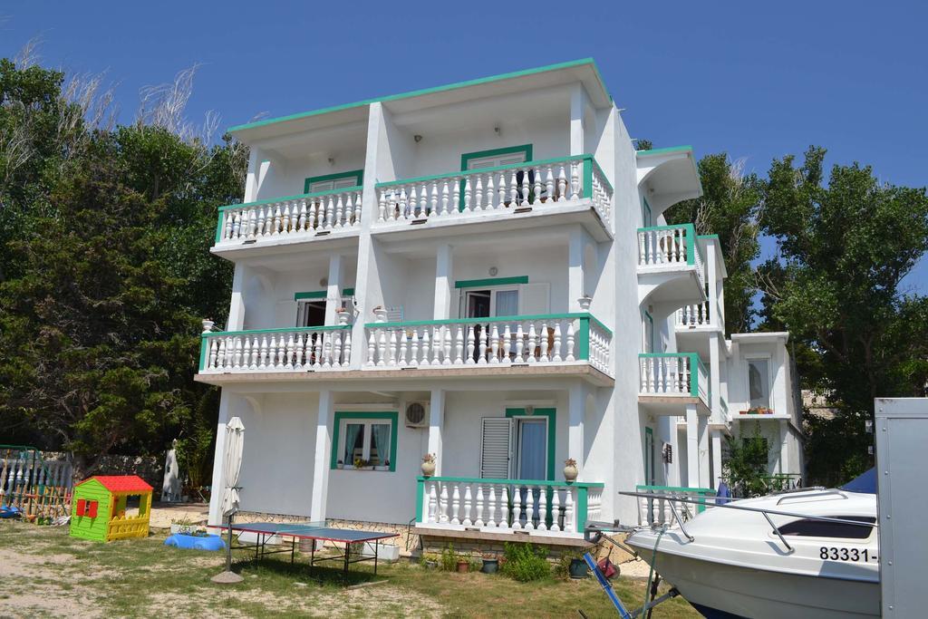 Apartmani Jenny I Tania Lopar Ngoại thất bức ảnh