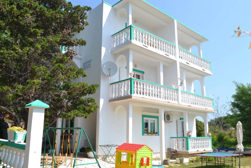 Apartmani Jenny I Tania Lopar Ngoại thất bức ảnh